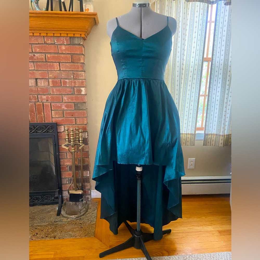 B Smart Womens/Juniors High-Low Party Dress in Hunter Green, size 15/16